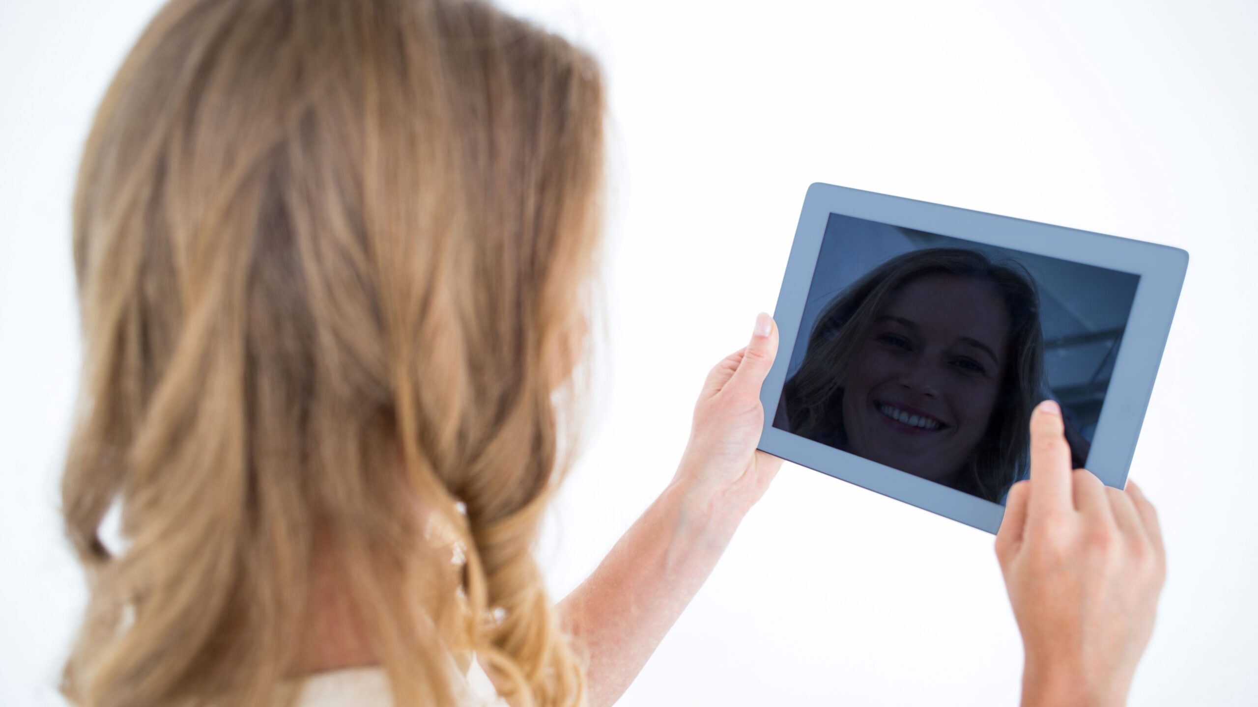 Can You Take a Visa Photo with an iPad?